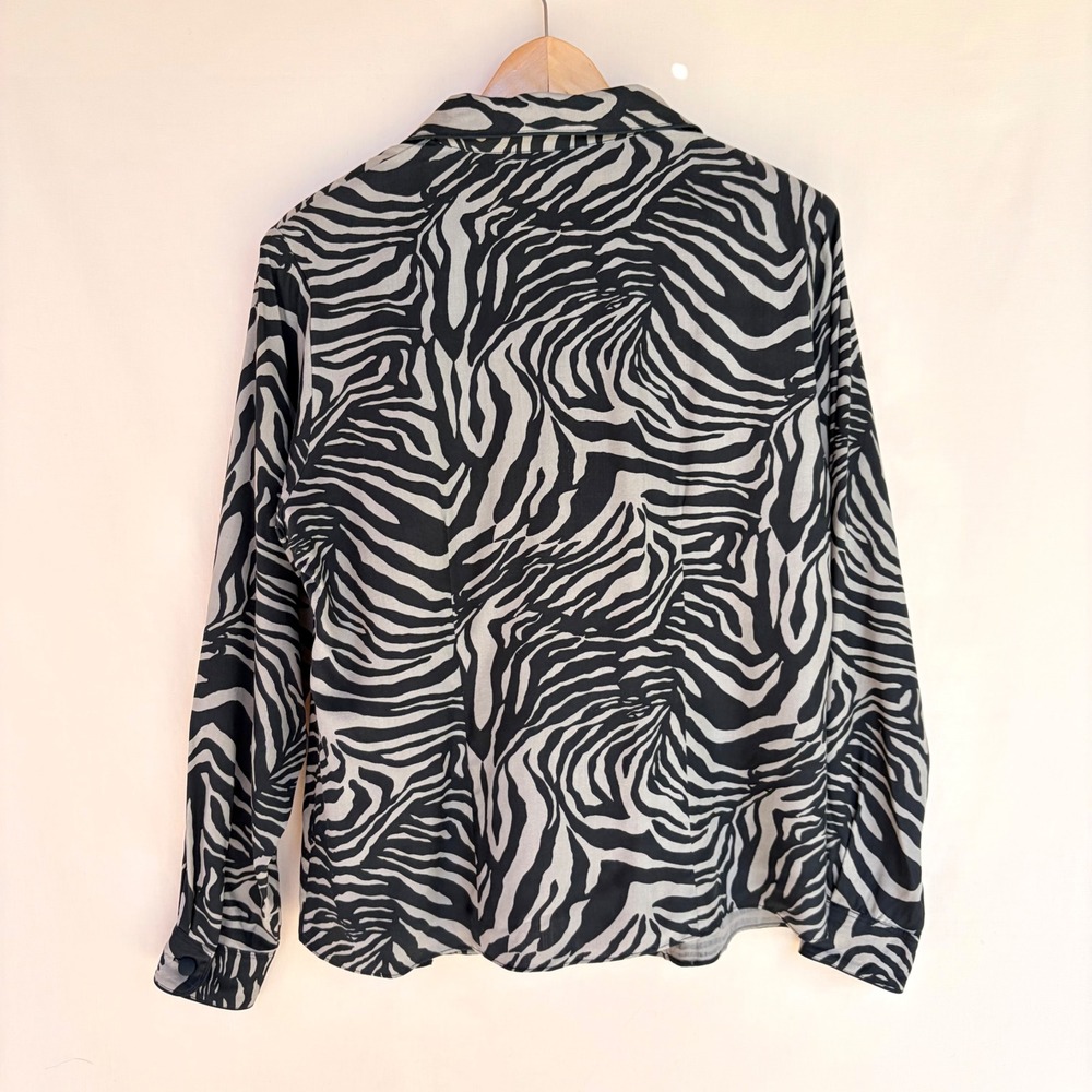 Anna and Frank Blouse Women Medium Black Zebra Silk Button Down Animal Print Top - Picture 2 of 6
